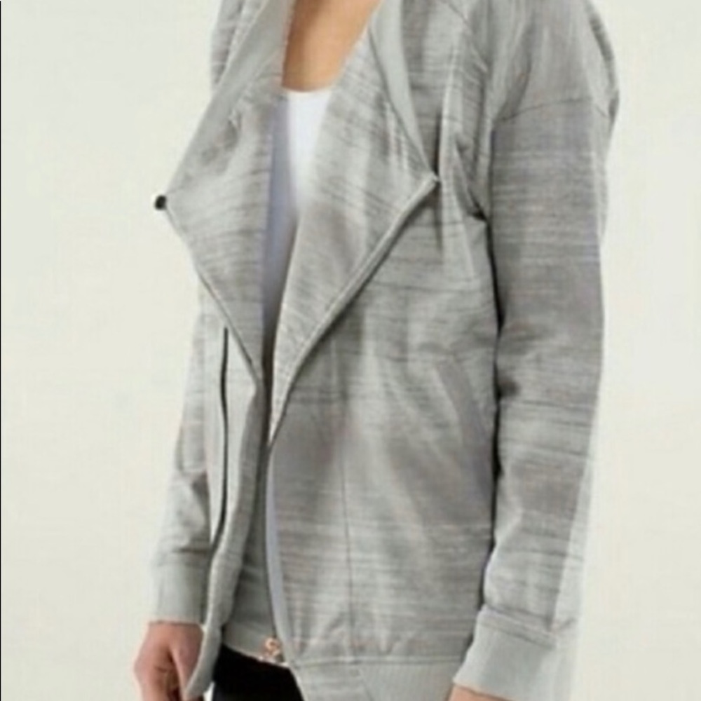 Casual Lululemon sweatshirt jacket size 12